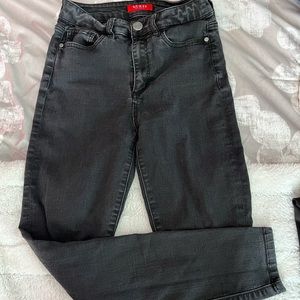 Black skinny jeans